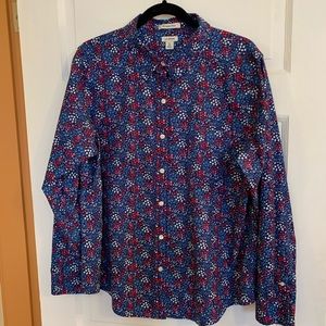 LL Bean wrinkle free button up woman’s